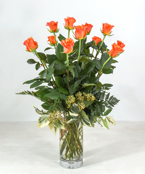 Luxurious Orange Roses in Vase