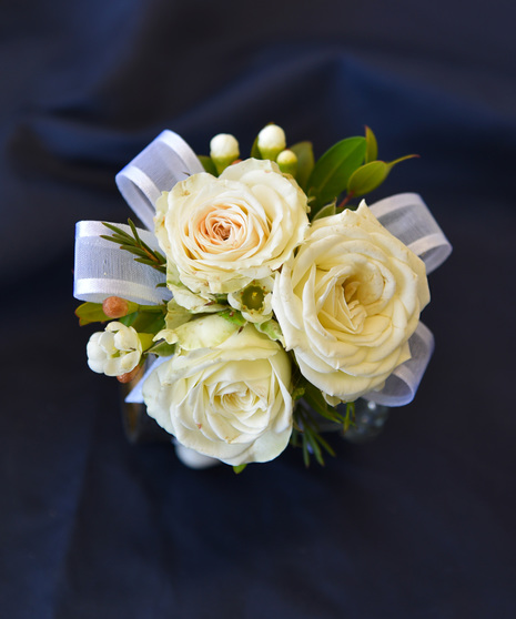 Three White Rose Wristlet
