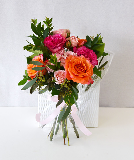 Sweetie Pie Rose Hand-tied Flowers