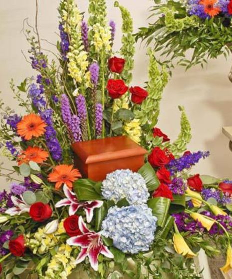 Tropical Urn Arrangement